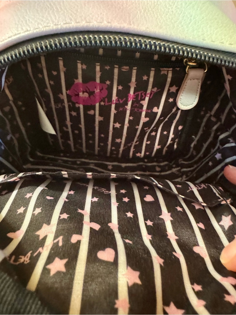 Luv Betsy Betsy Johnson rainbow Heart Mini Backpack Purse - Picture 7 of 12
